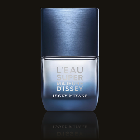 Issey Miyake L´Eau Super Majeure d´Issey parfumeprøve i mørk flakon – Mandedufte.dk